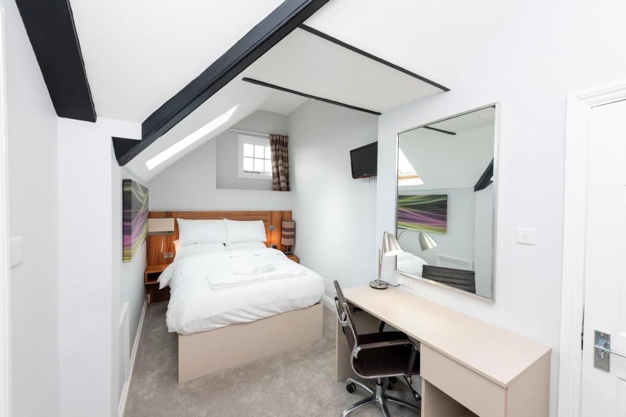 Uno Hotel Heathrow Windsor Slough Esterno foto