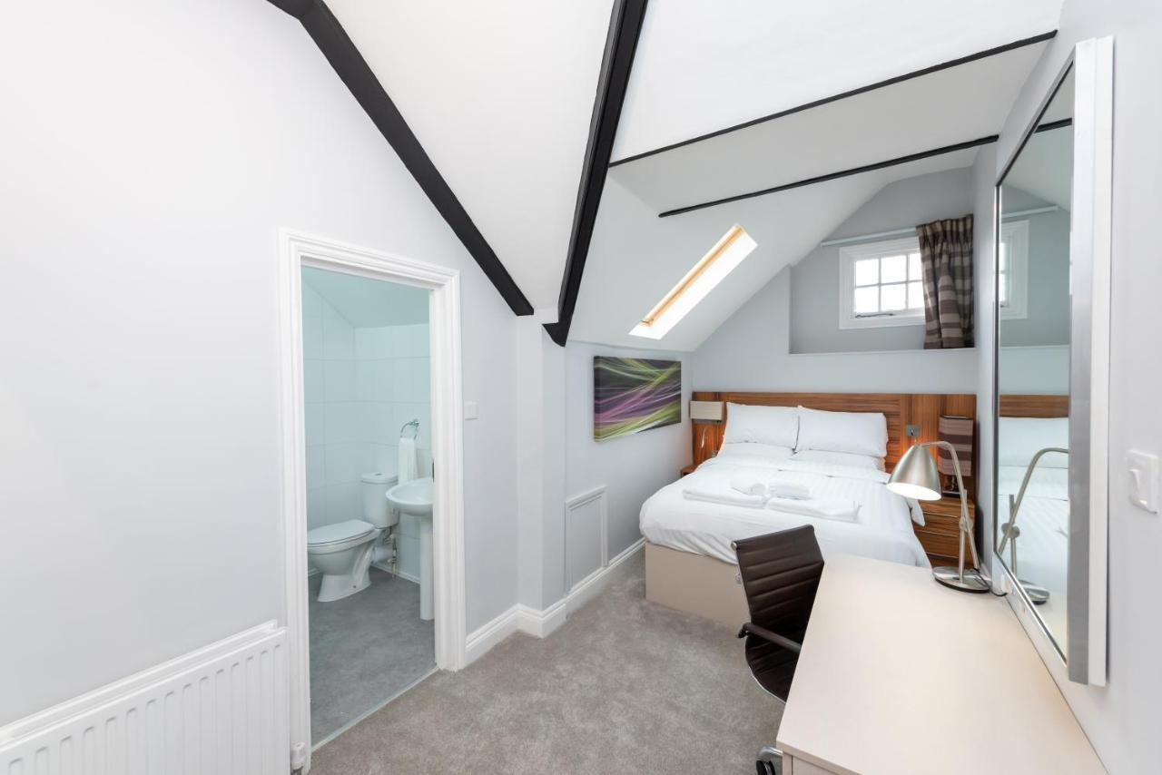 Uno Hotel Heathrow Windsor Slough Esterno foto