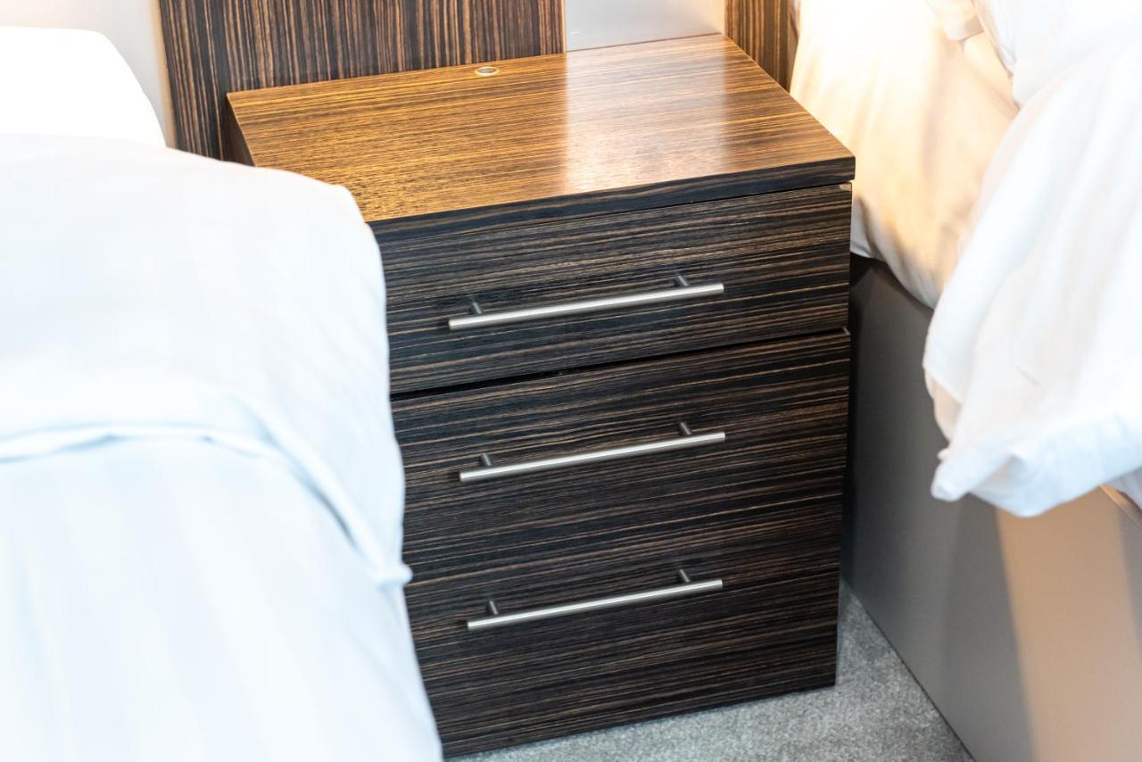 Uno Hotel Heathrow Windsor Slough Esterno foto