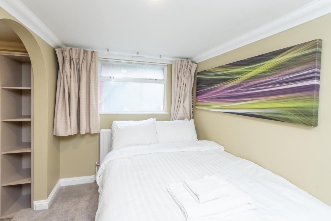 Uno Hotel Heathrow Windsor Slough Esterno foto