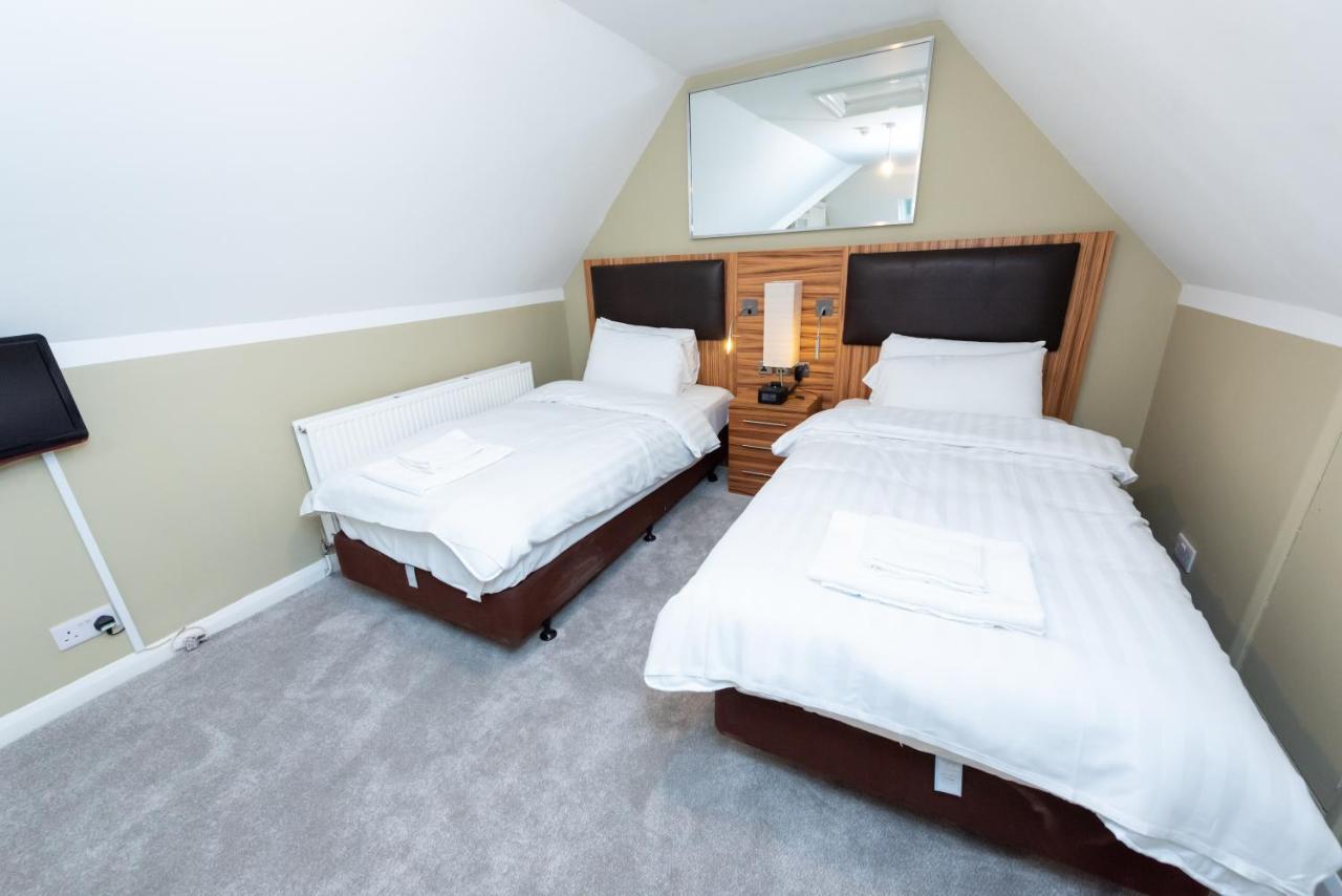Uno Hotel Heathrow Windsor Slough Esterno foto