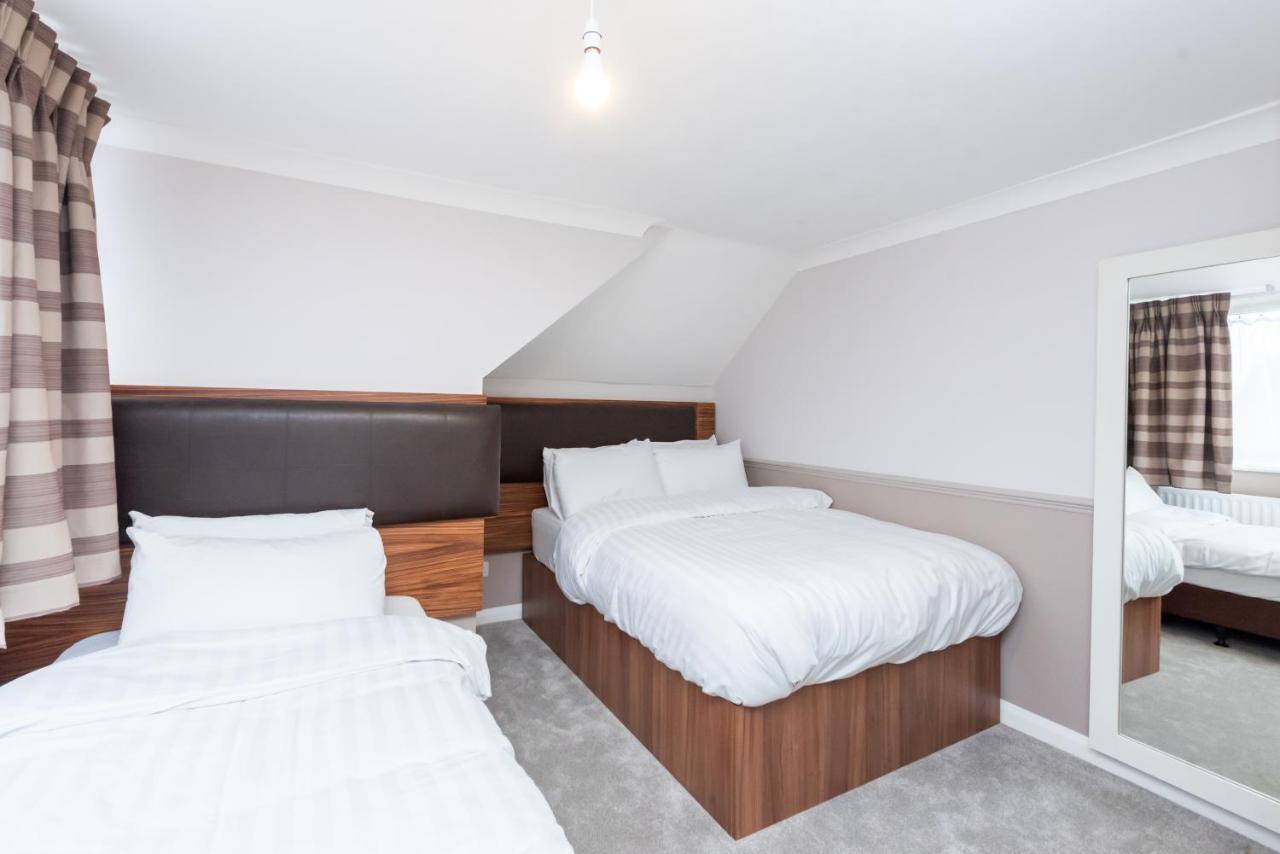 Uno Hotel Heathrow Windsor Slough Esterno foto