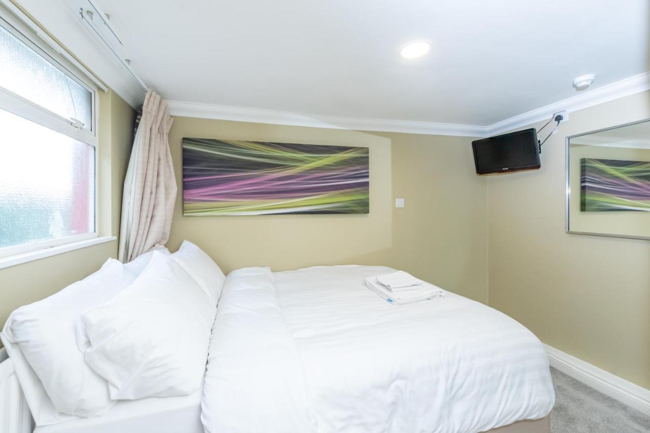 Uno Hotel Heathrow Windsor Slough Esterno foto