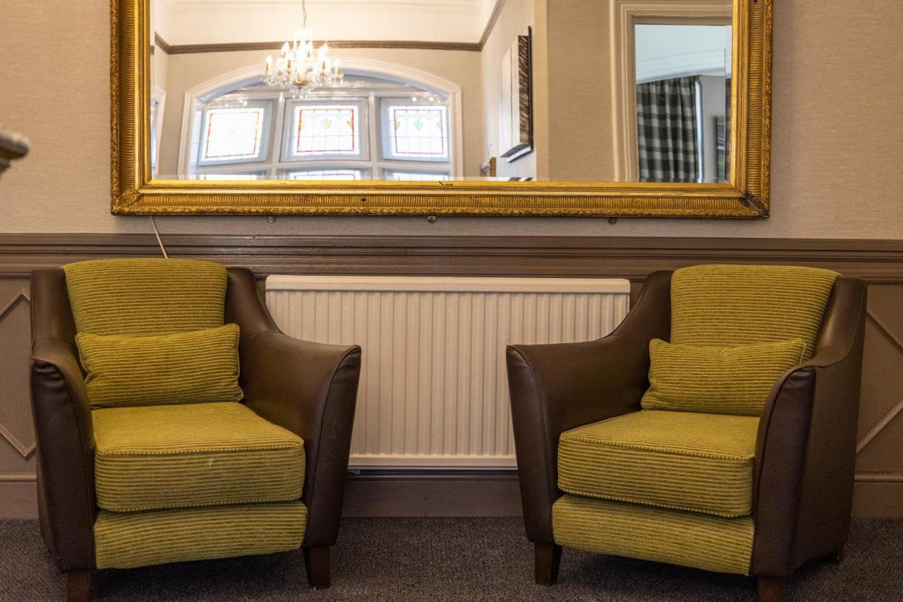Uno Hotel Heathrow Windsor Slough Esterno foto