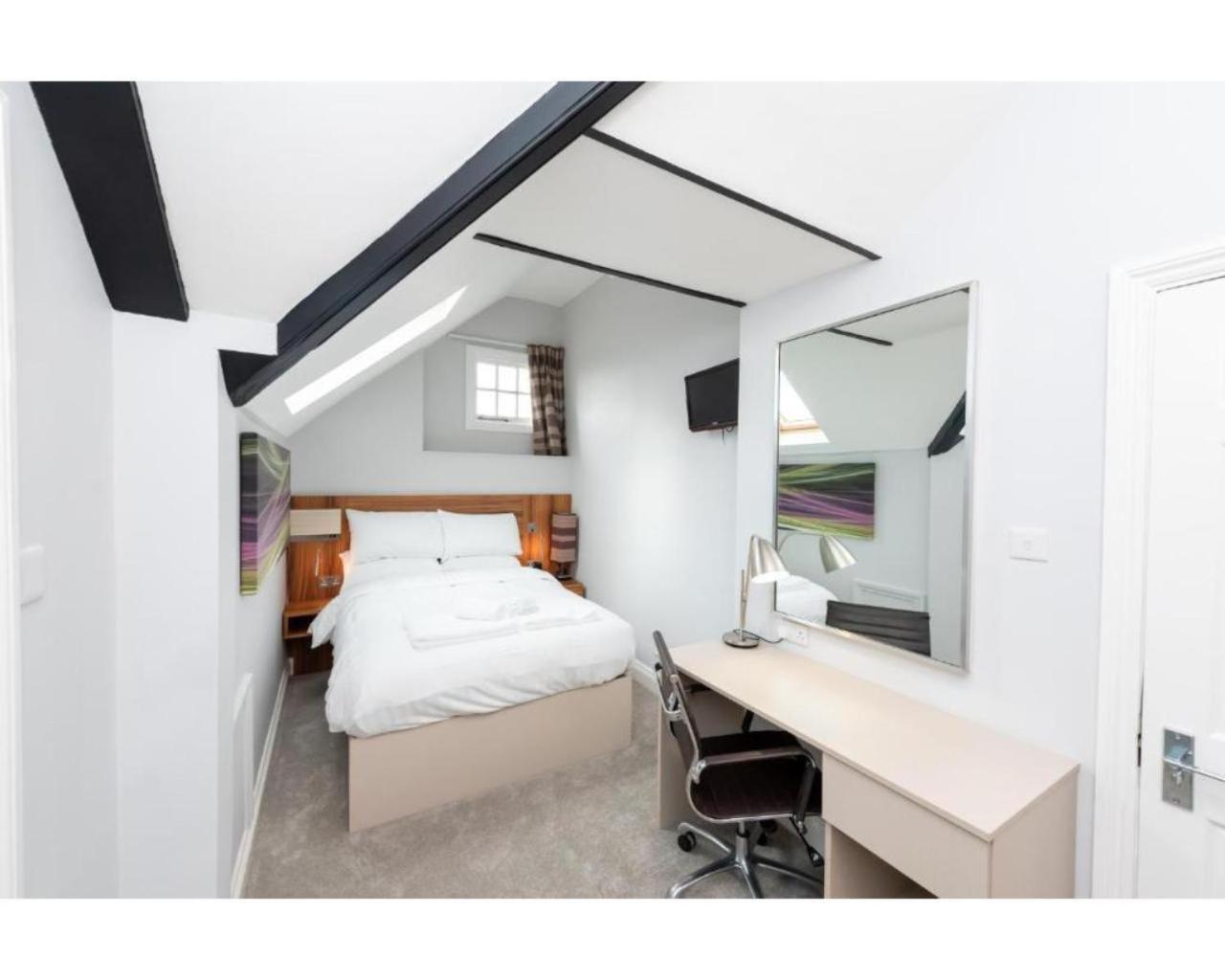 Uno Hotel Heathrow Windsor Slough Camera foto