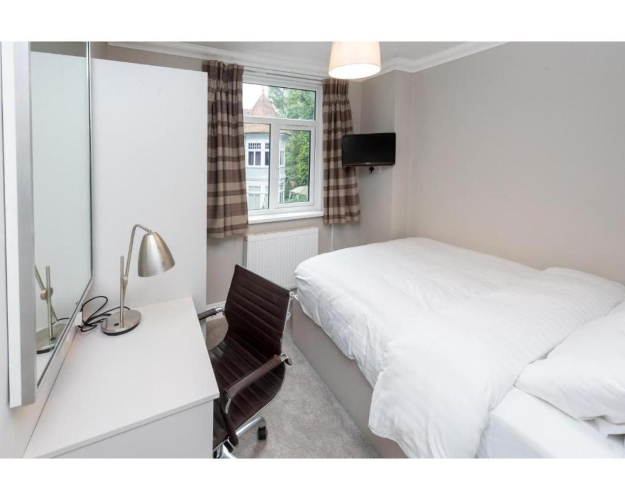 Uno Hotel Heathrow Windsor Slough Camera foto